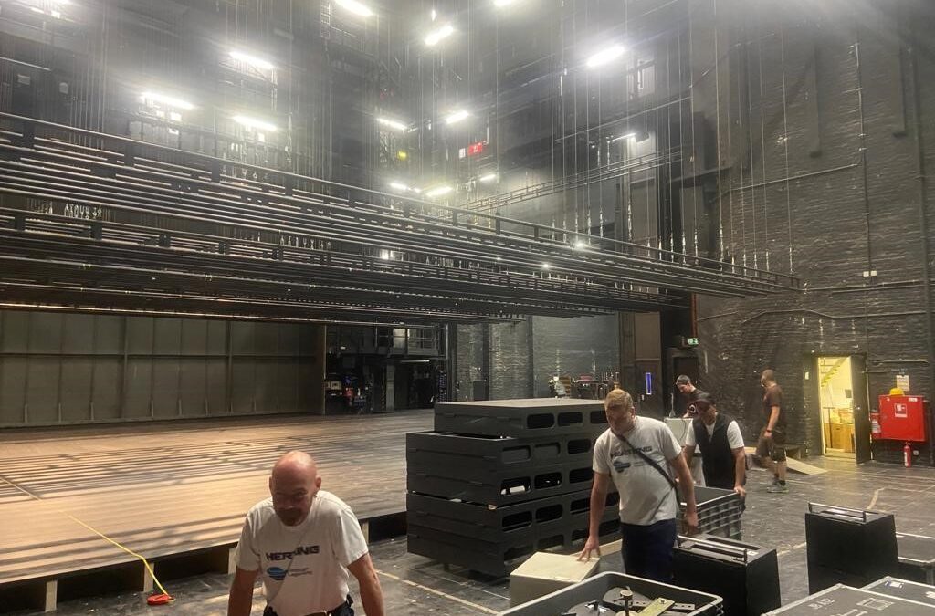 Hertling is moving an entire opera house